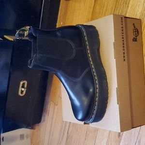 Platform Chelsea Doc Martens